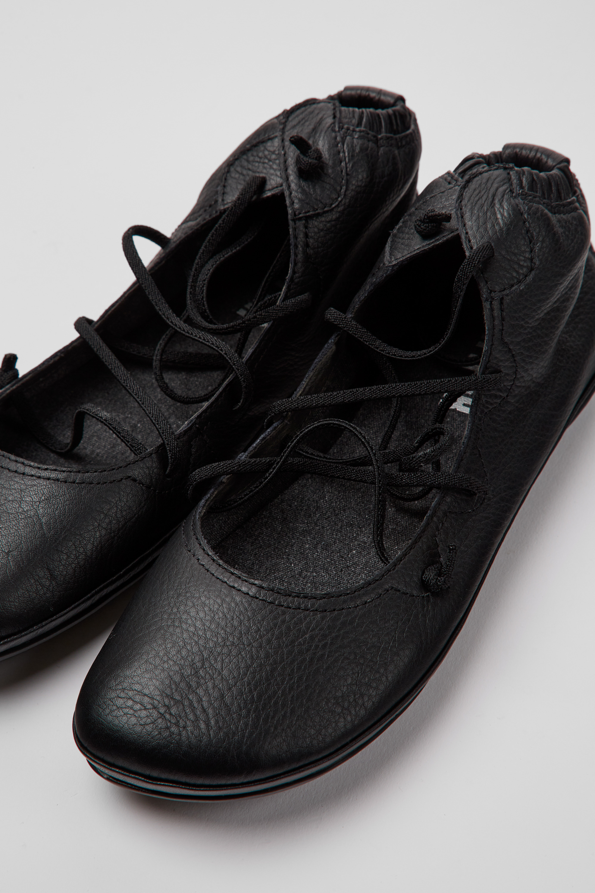 Right - Black ankle boots for women